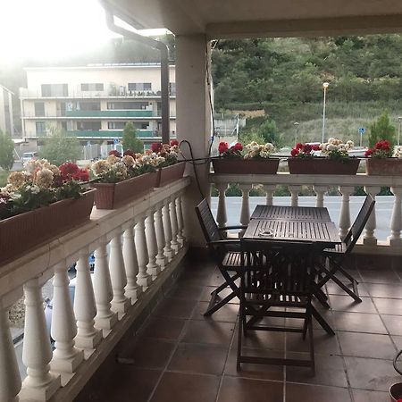 Hostal Zubi XXI Puente la Reina エクステリア 写真